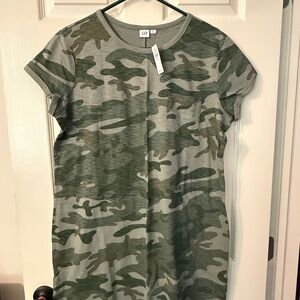 GAP Green and Gray Camouflage Tee Dress